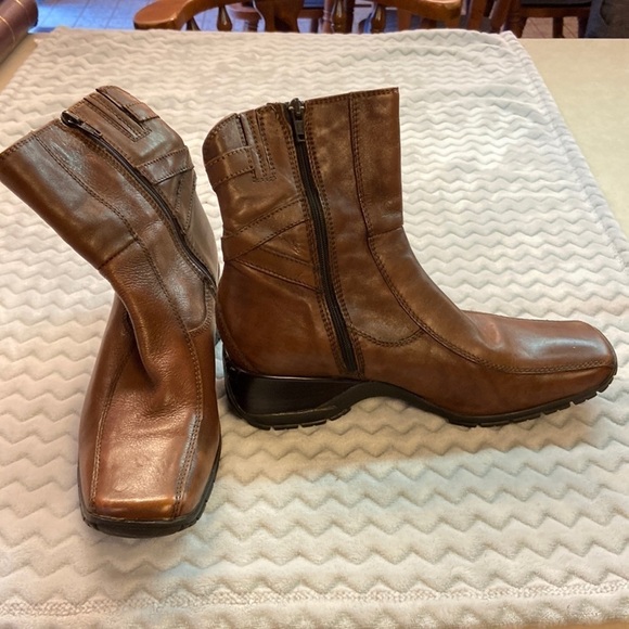 Clarks Zippered Boot Cognac. main image 15